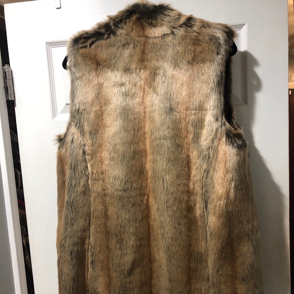 Donna Sayler’s Fabulous Furs Coyote Faux Fur Vest